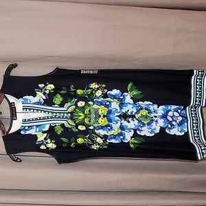 Sleeveless dress